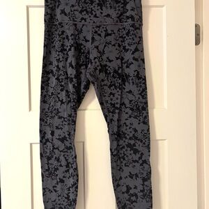 Lululemon Align 7/8 Floral Patterned Leggings